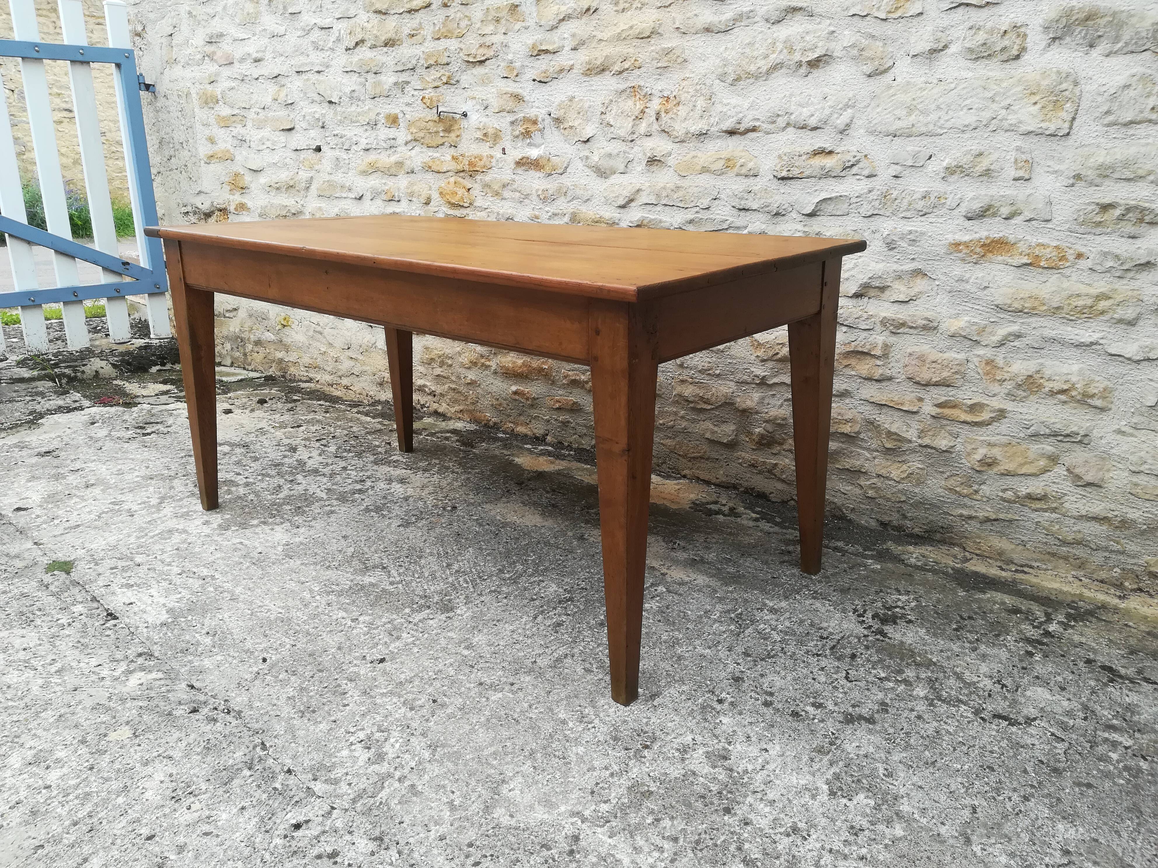Farm table a drawer