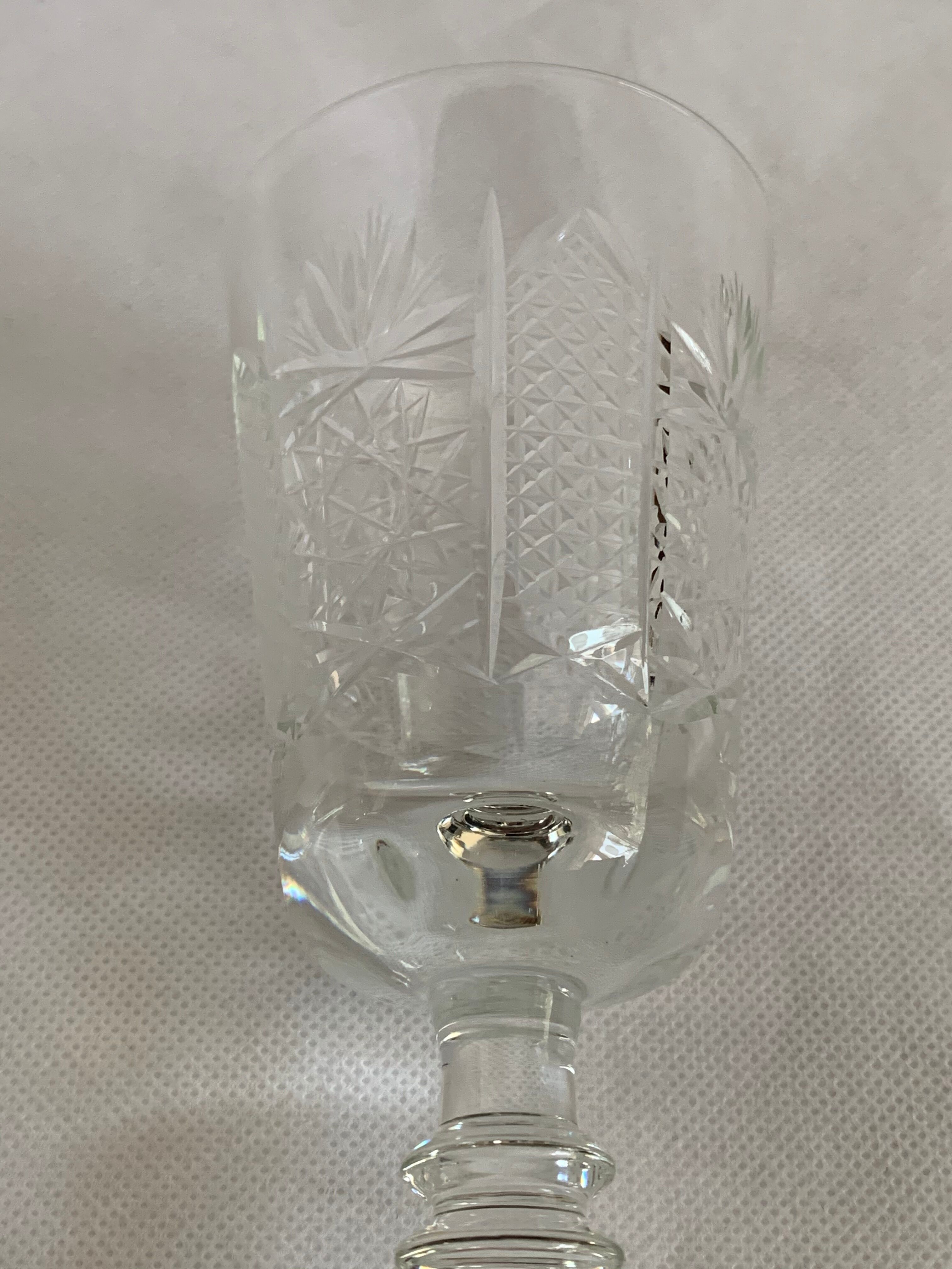 3 Verres en cristal sur pied pour vin blanc