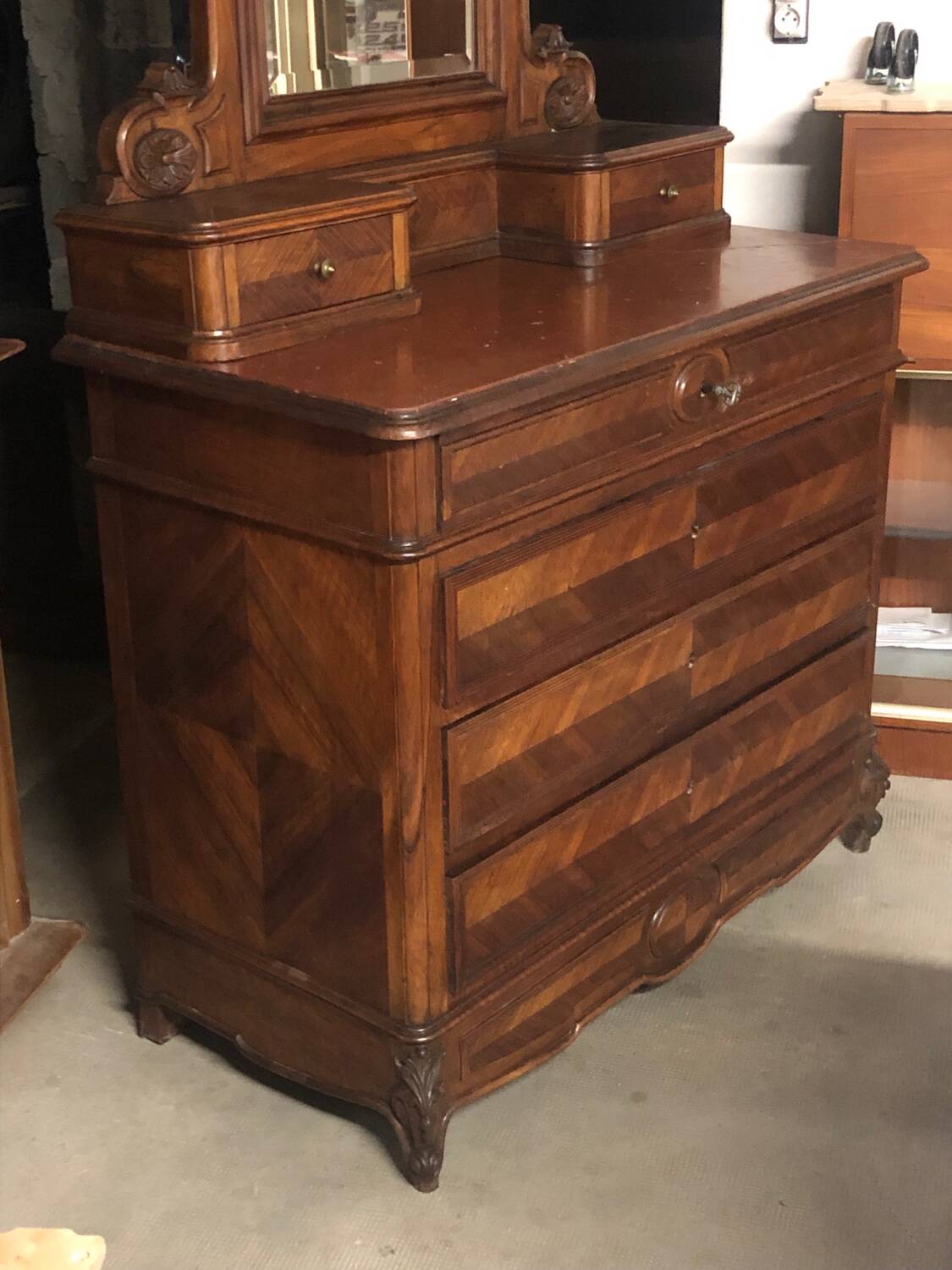 Dressing table chest of drawers with stylish marble top