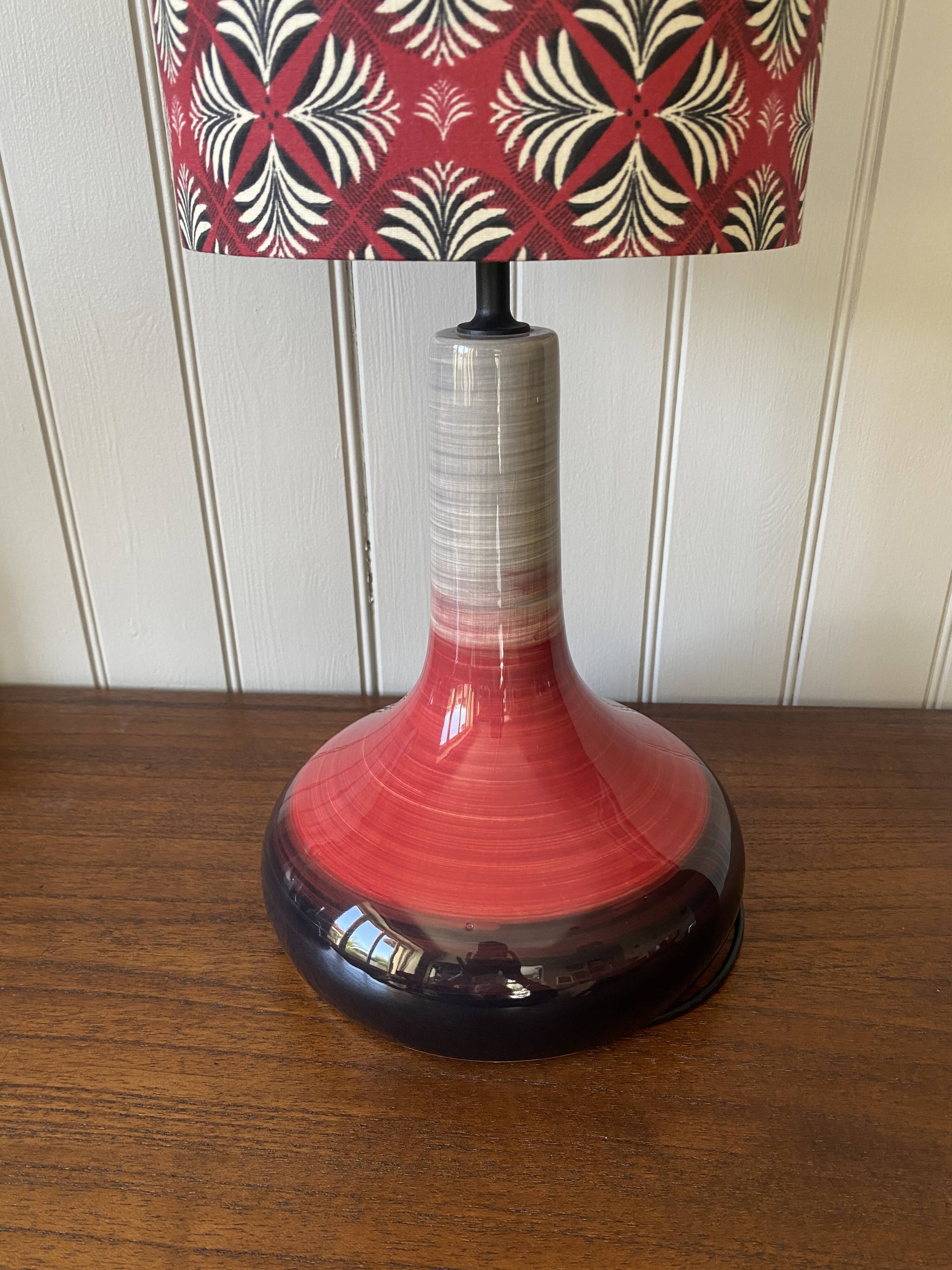 Vintage-style tulip floor lamp