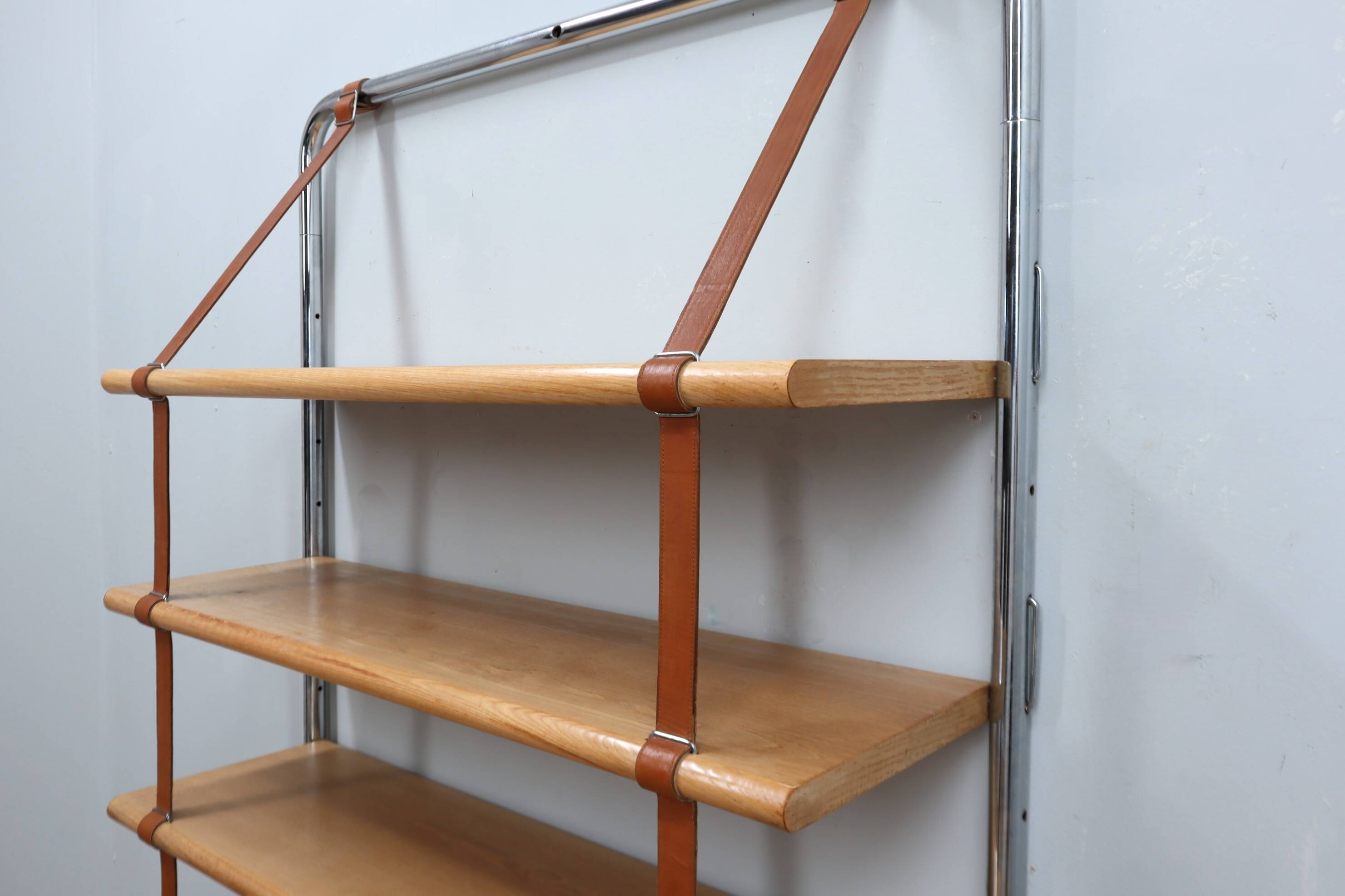 Jumbo bookcase by Luigi Massoni for Poltrona Frau 1970s