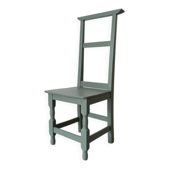 Antique "prie dieu" chair from the 19th century.