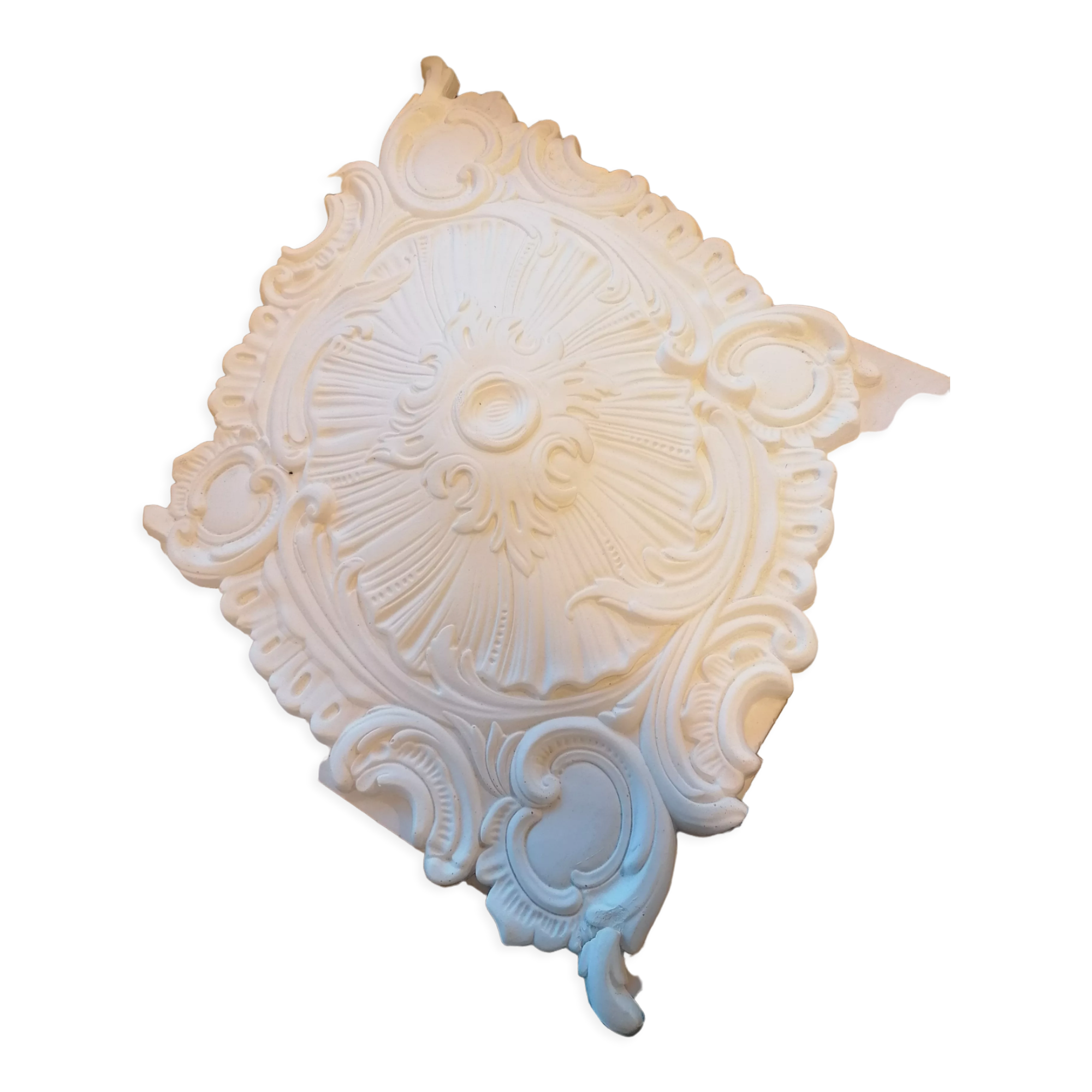 Rosace de plafond en staff