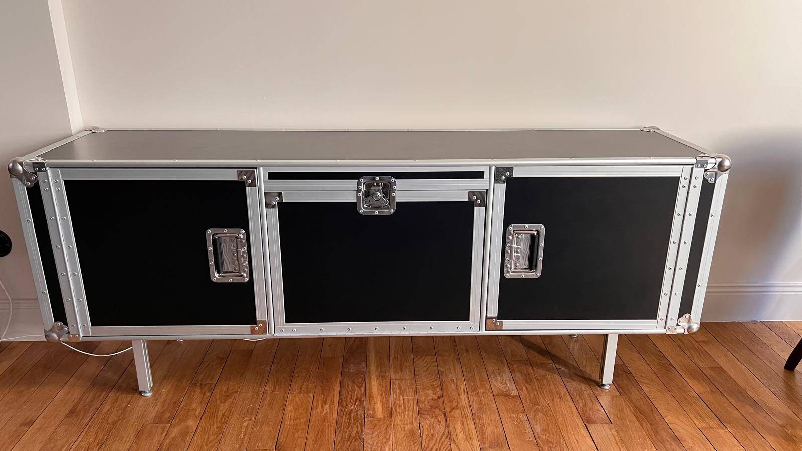 Enfilade MOROSO x DIESEL Total Flightcase 180