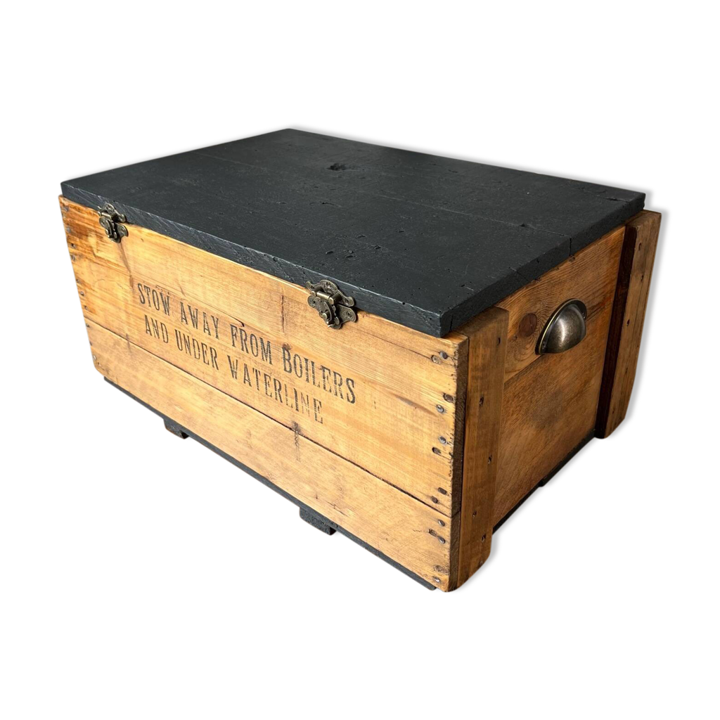 Caisse en bois restaurée “Waterline” Selency