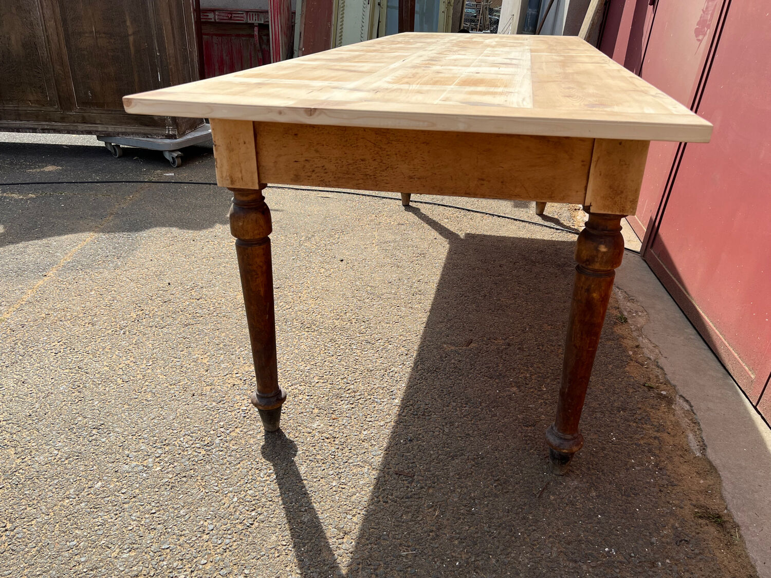Farmhouse table