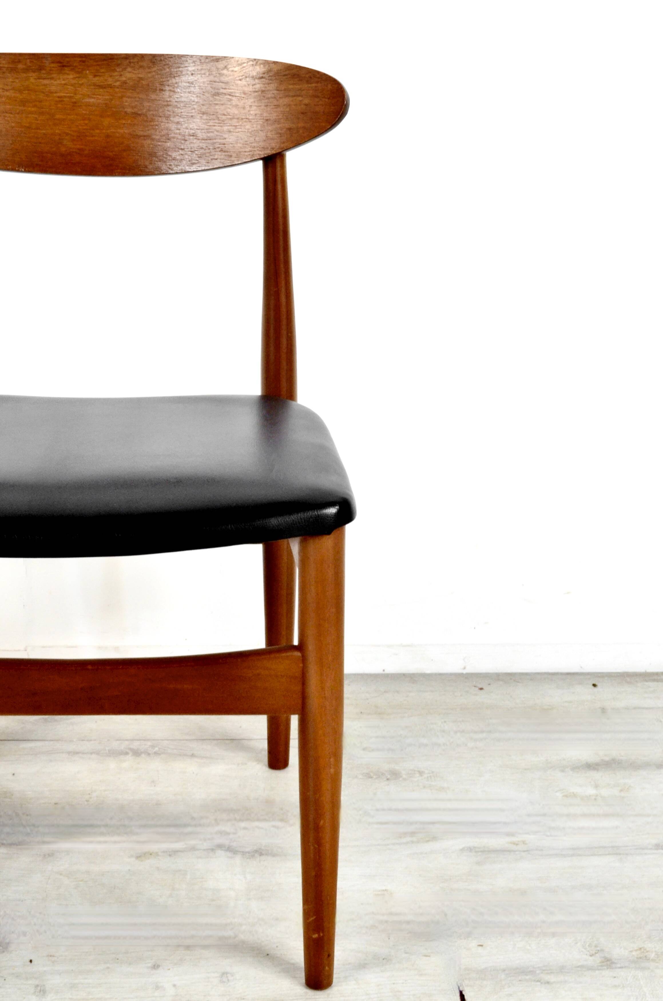 Set Of 6 Vintage Midcentury Danish Teak Chairs. Delivery. Modern /