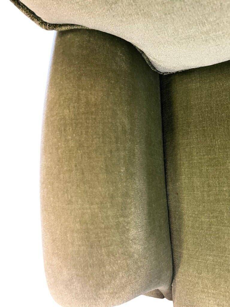 Canapé/fauteuil trois places vintage vert olive à franges