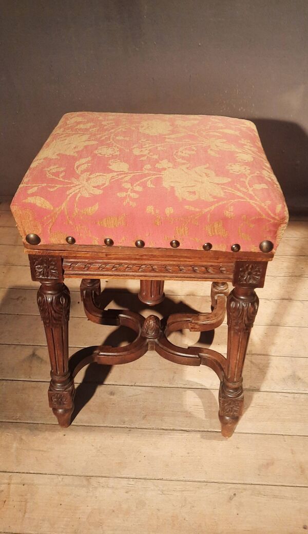 Tabouret de piano carré style Louis XVI