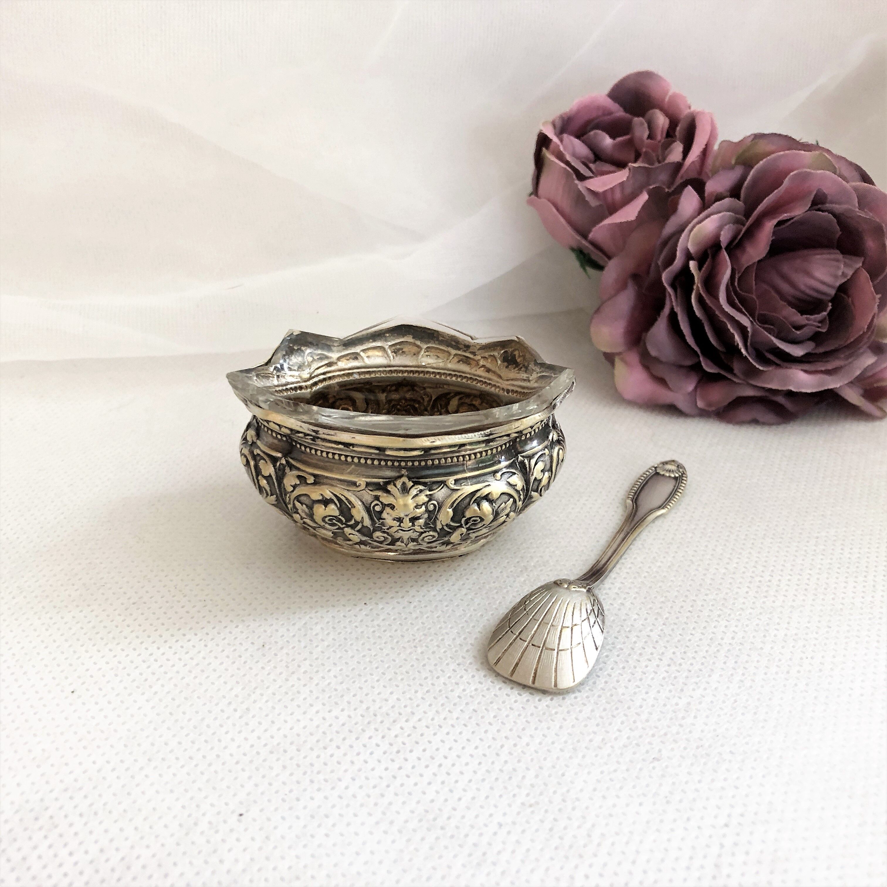 Silver metal salter and glass with salt shovel