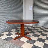 Vintage Scandinavian extendable table