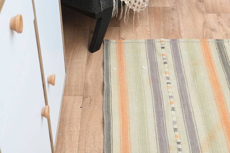 Vintage Turkish Rug 121 x 152 cm