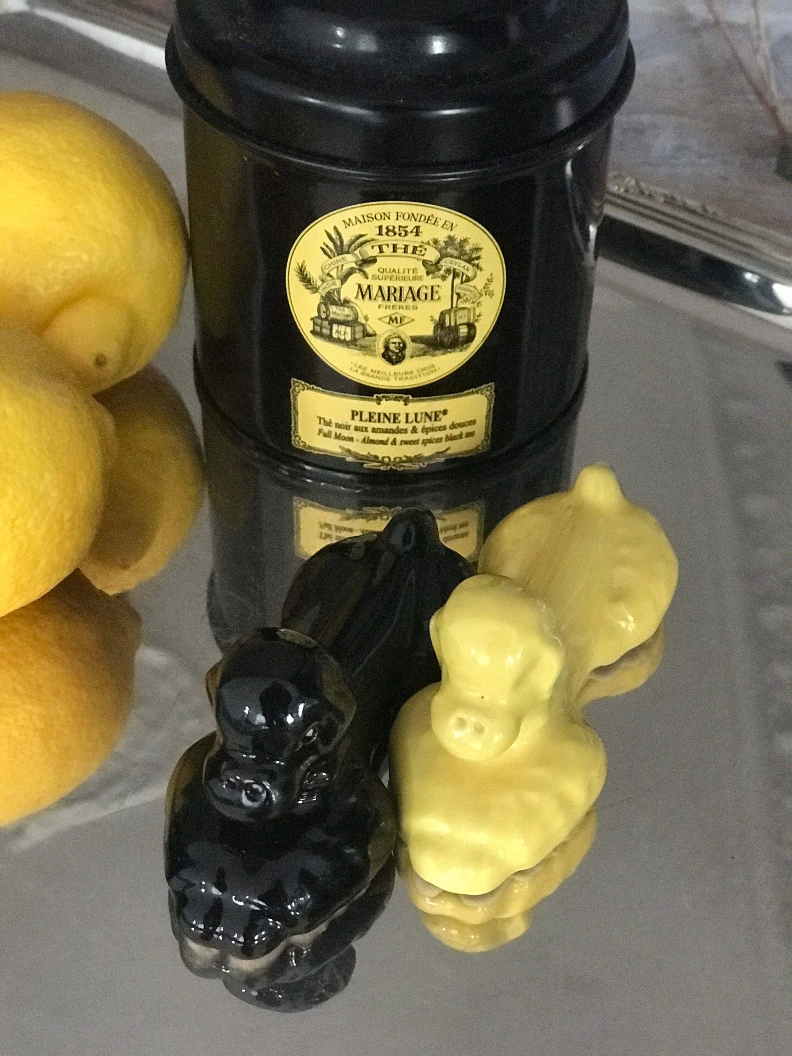 Lot of 12 vintage poodle-shaped knife holders