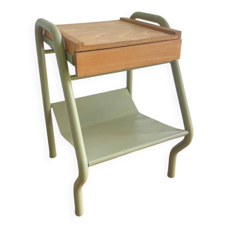 Boarding bedside