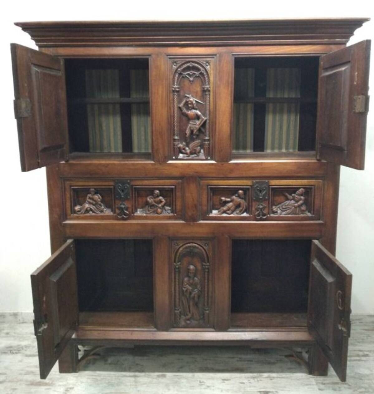 High period carved furniture