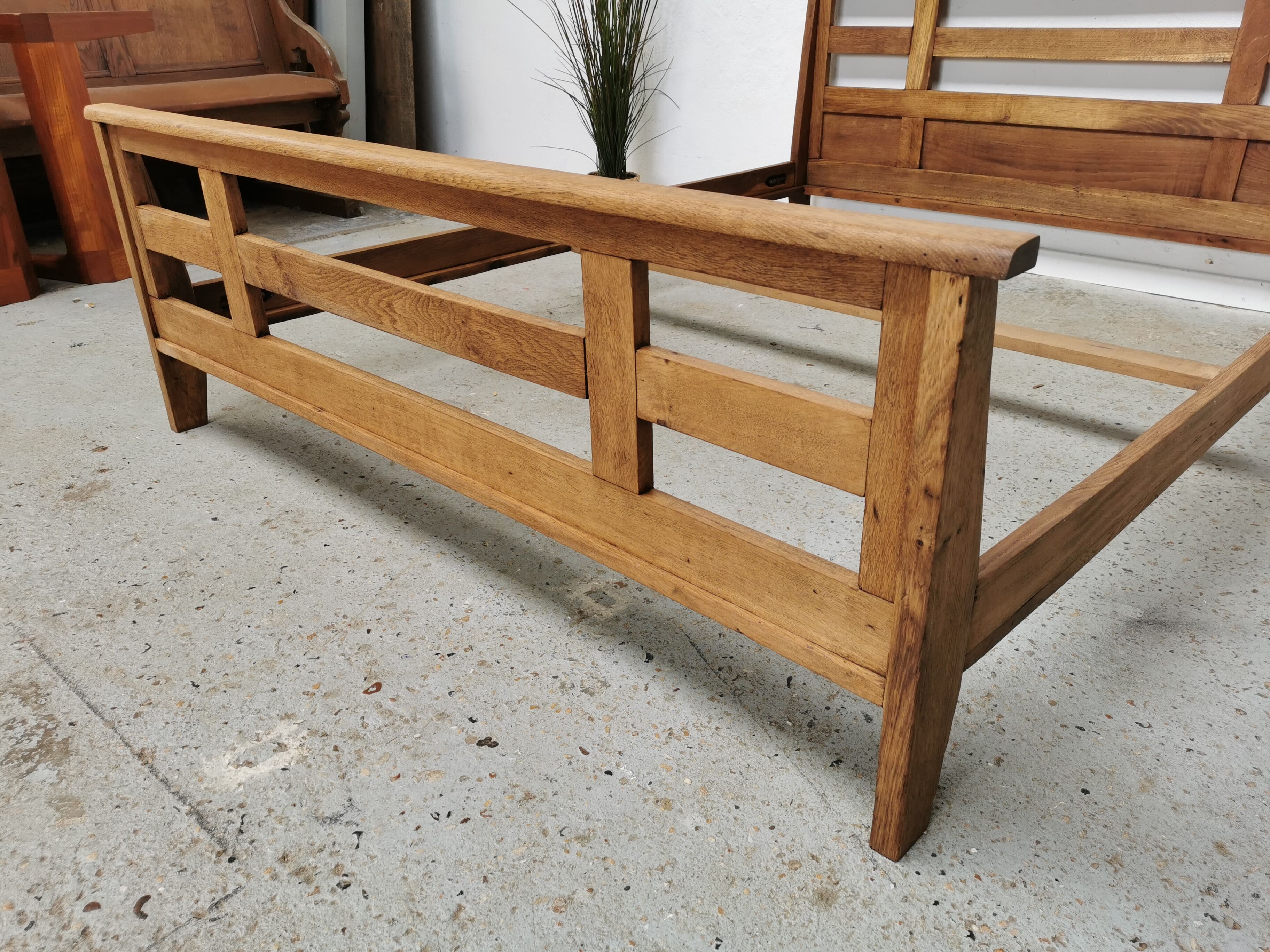 Vintage design bed René Gabriel