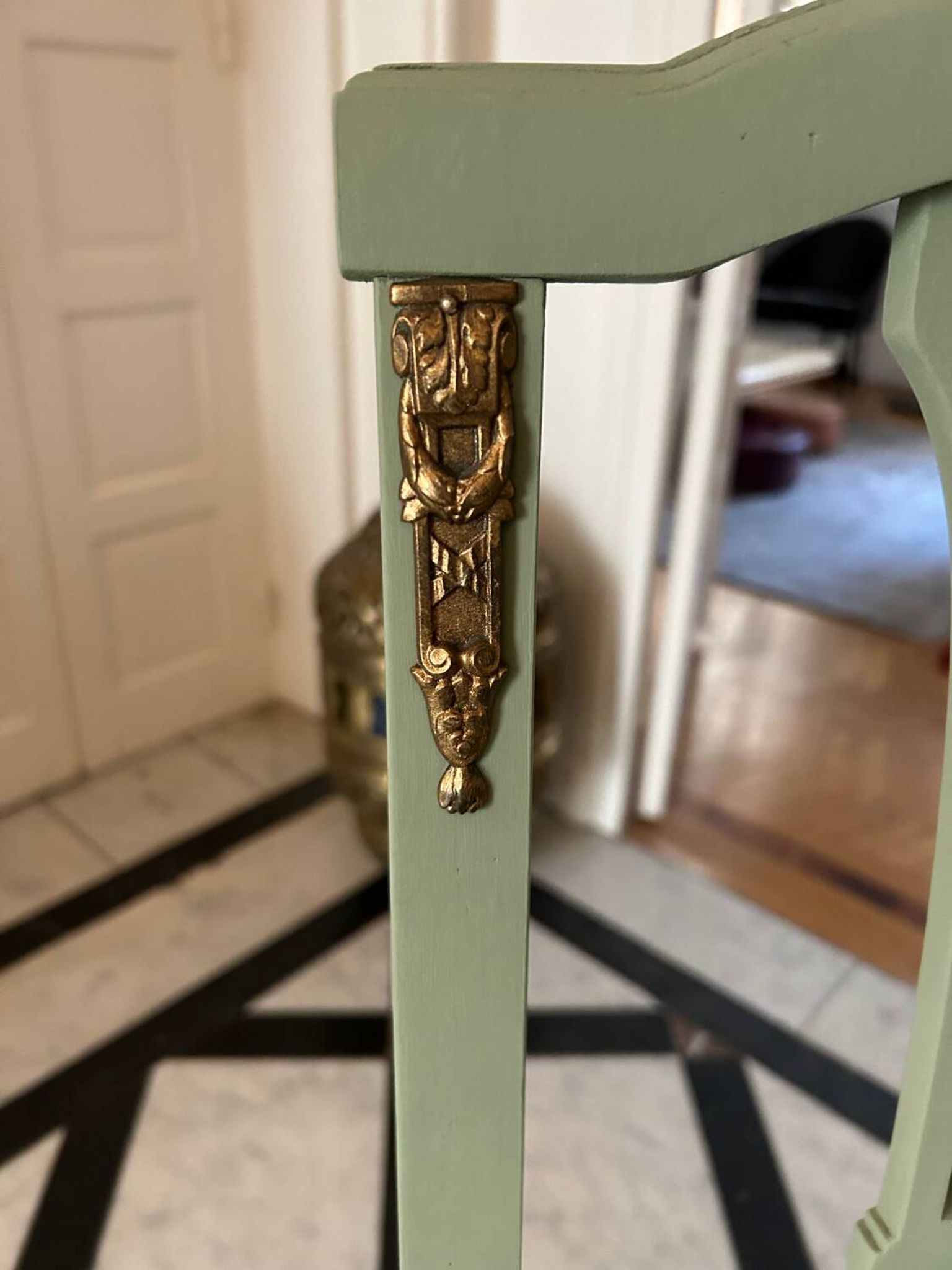 Empire chair