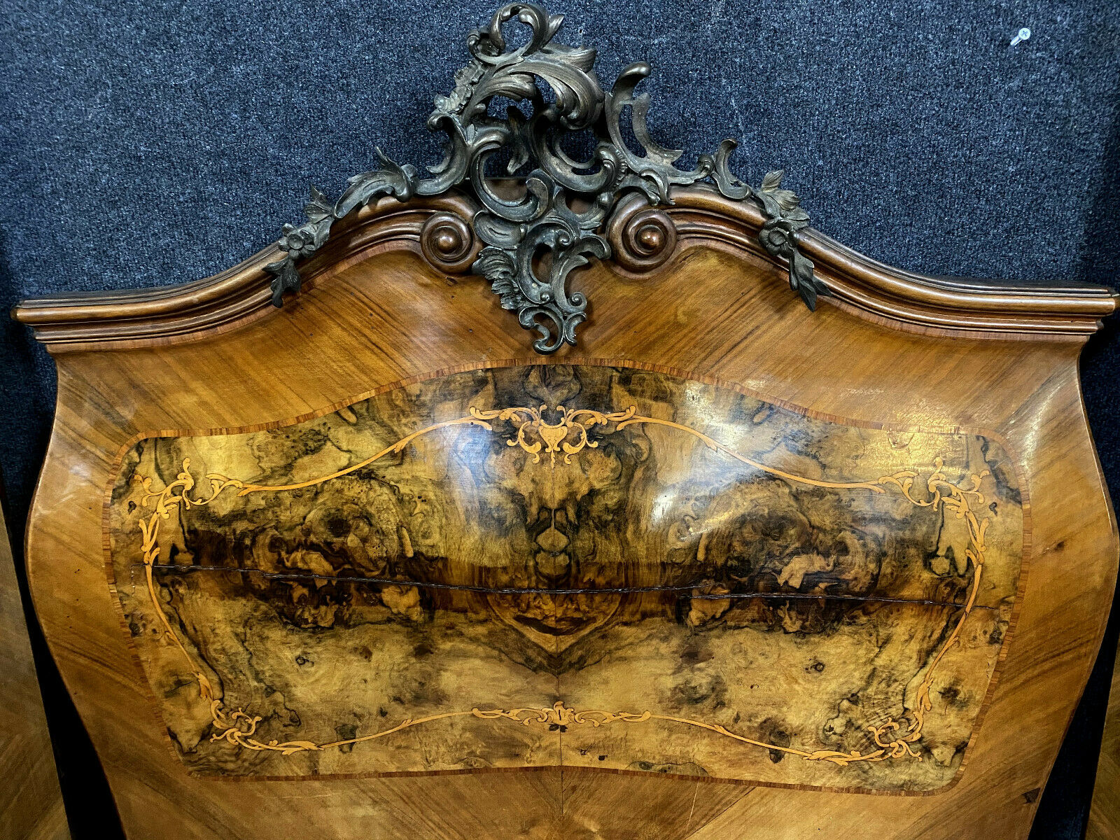 Pair of Louis XV curved beds all faces in walnut bramble and precious wood