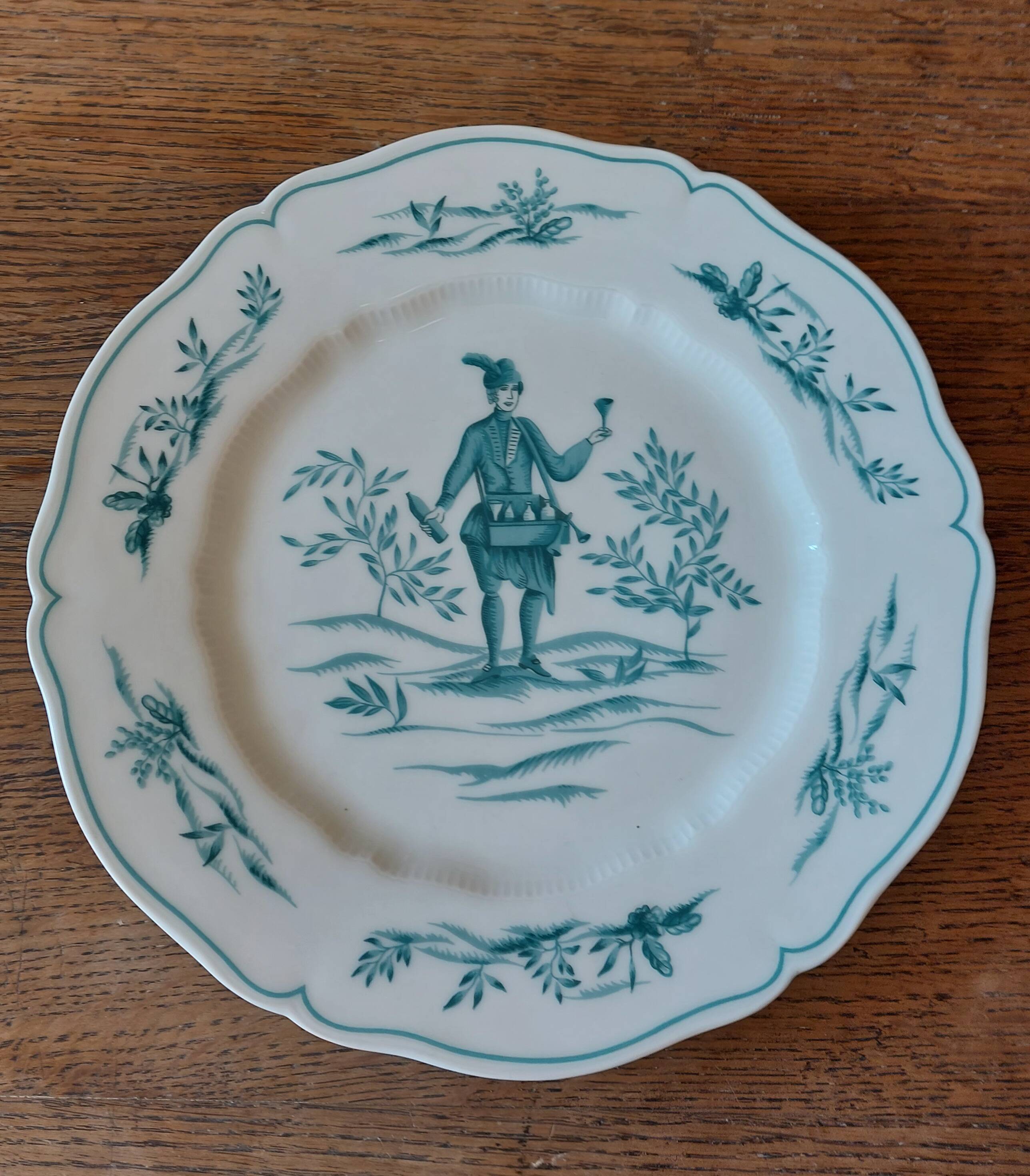 Suite de 6 assiettes Haviland Les Islettes