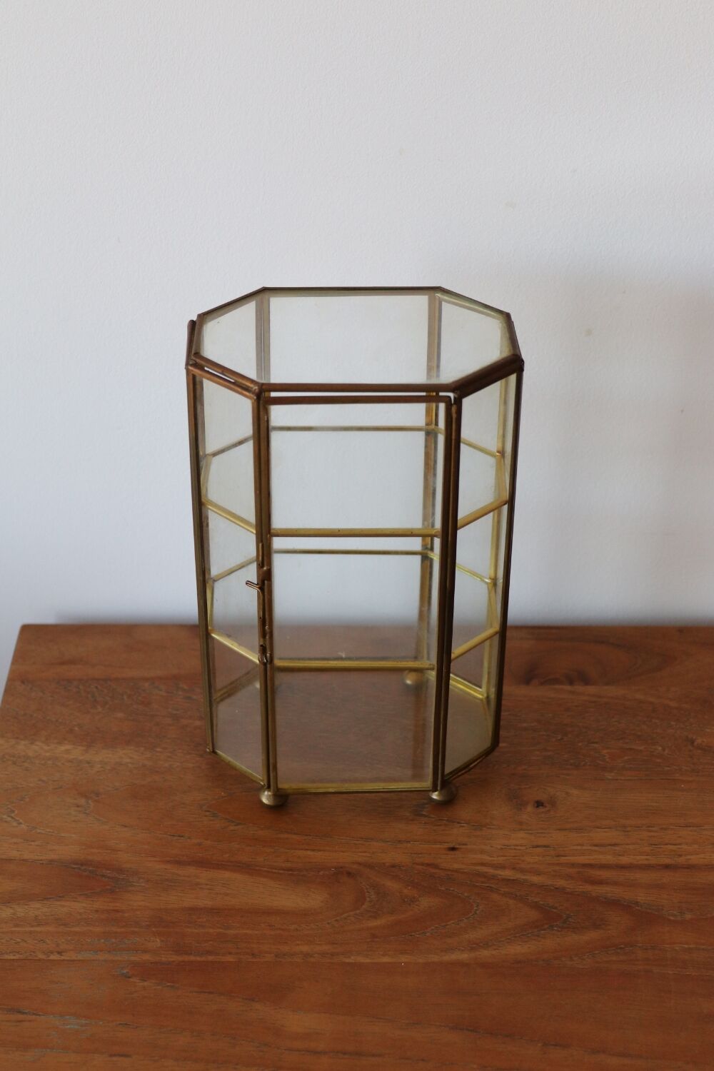 Brass jewelry showcase box