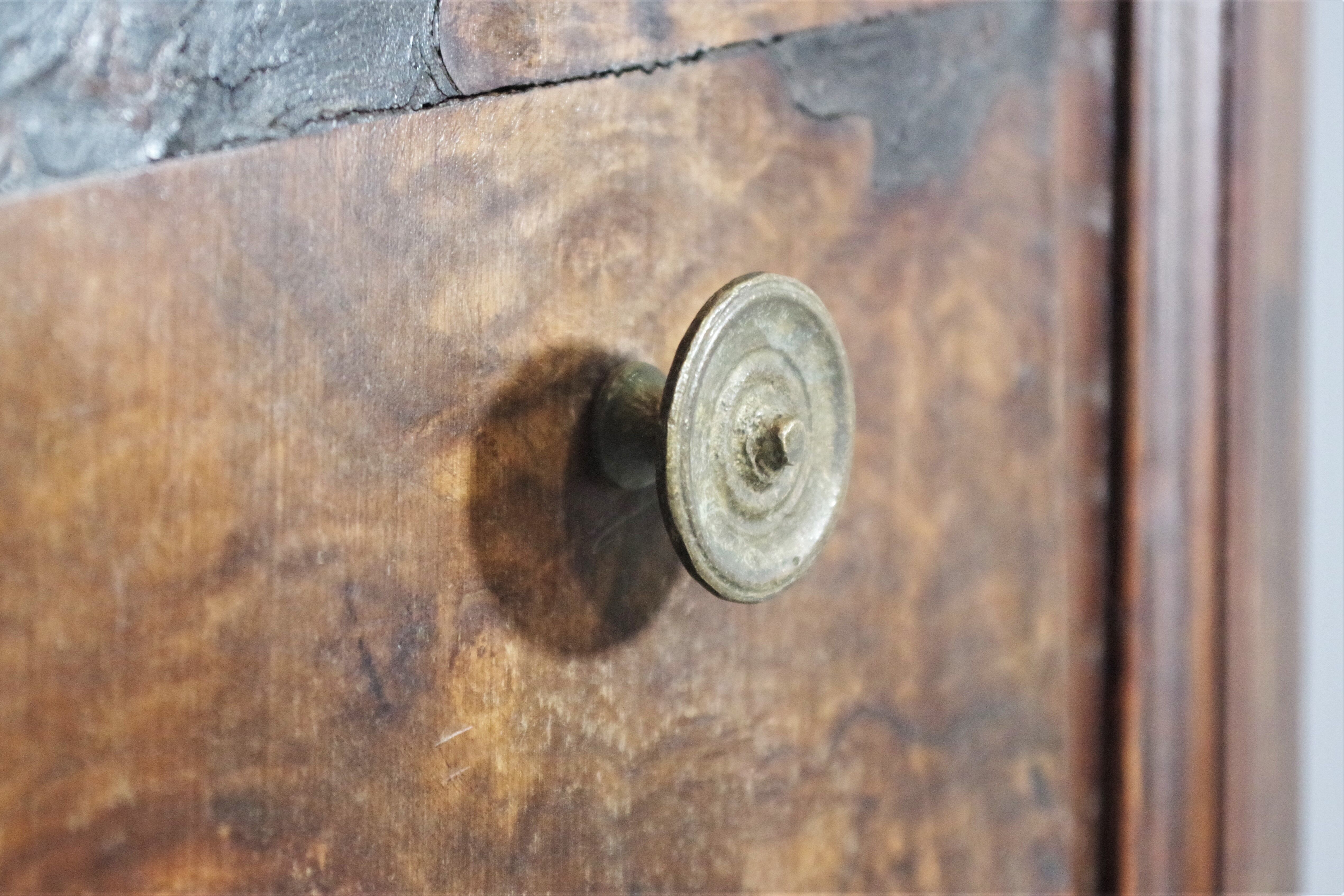 Heather walnut notch, late nineteenth century