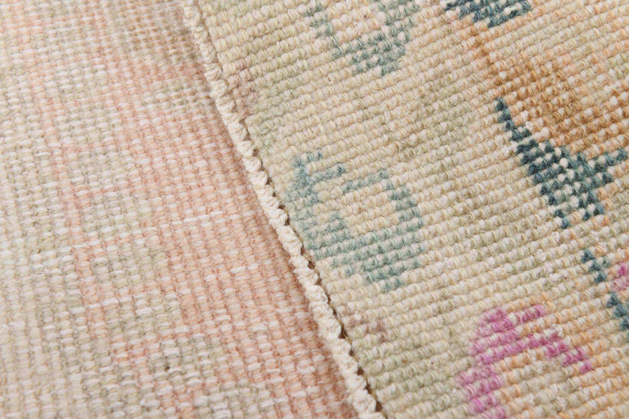 Cream & Green Oriental Persian Rug, 135x221Cm