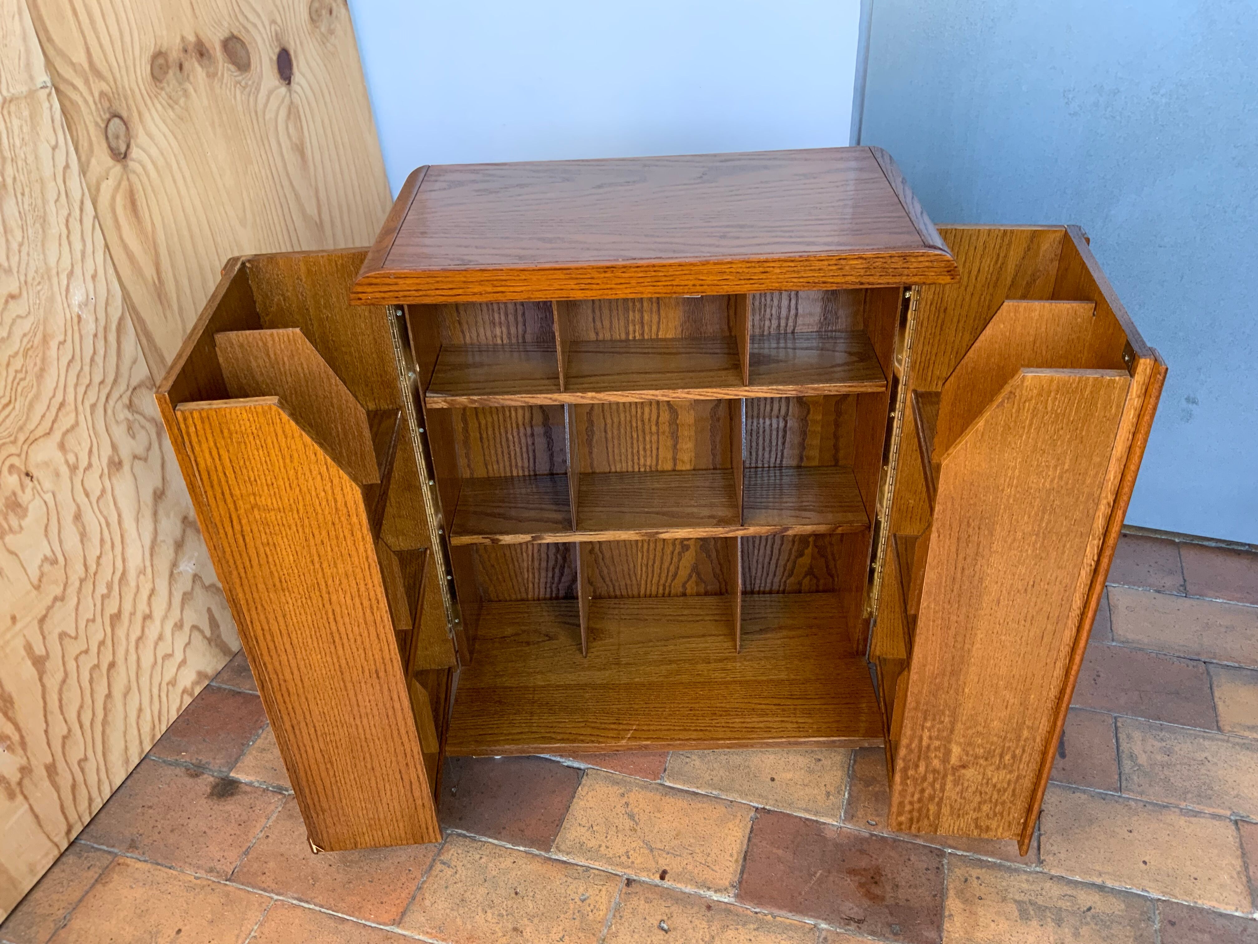Cabinet with lockers