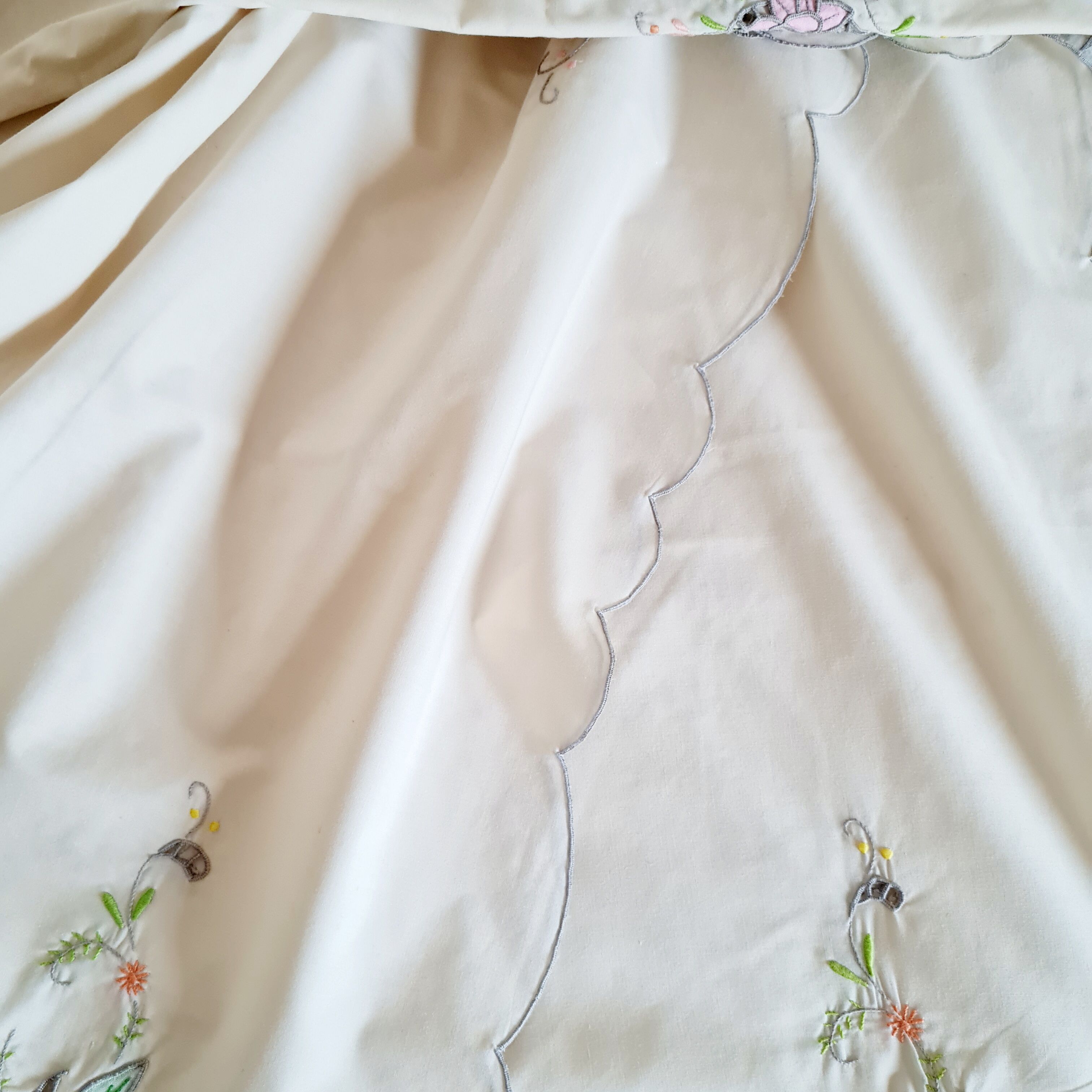 Antique embroidered tablecloth 254x166