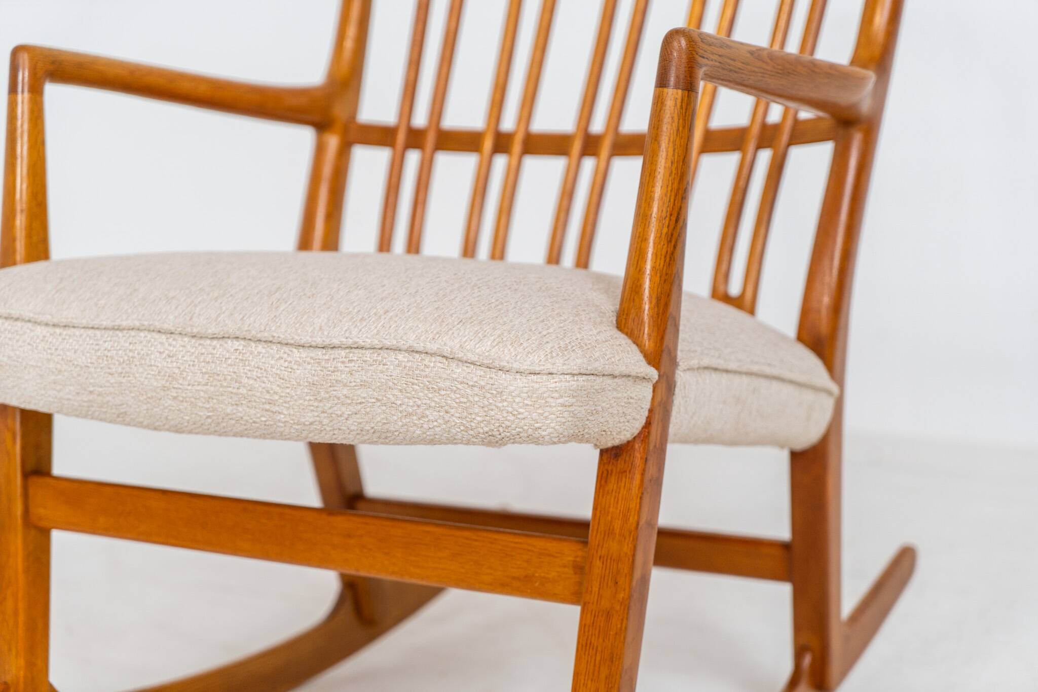 “ML33” rocking chair by Hans J. Wegner for A. Mikael Laursen