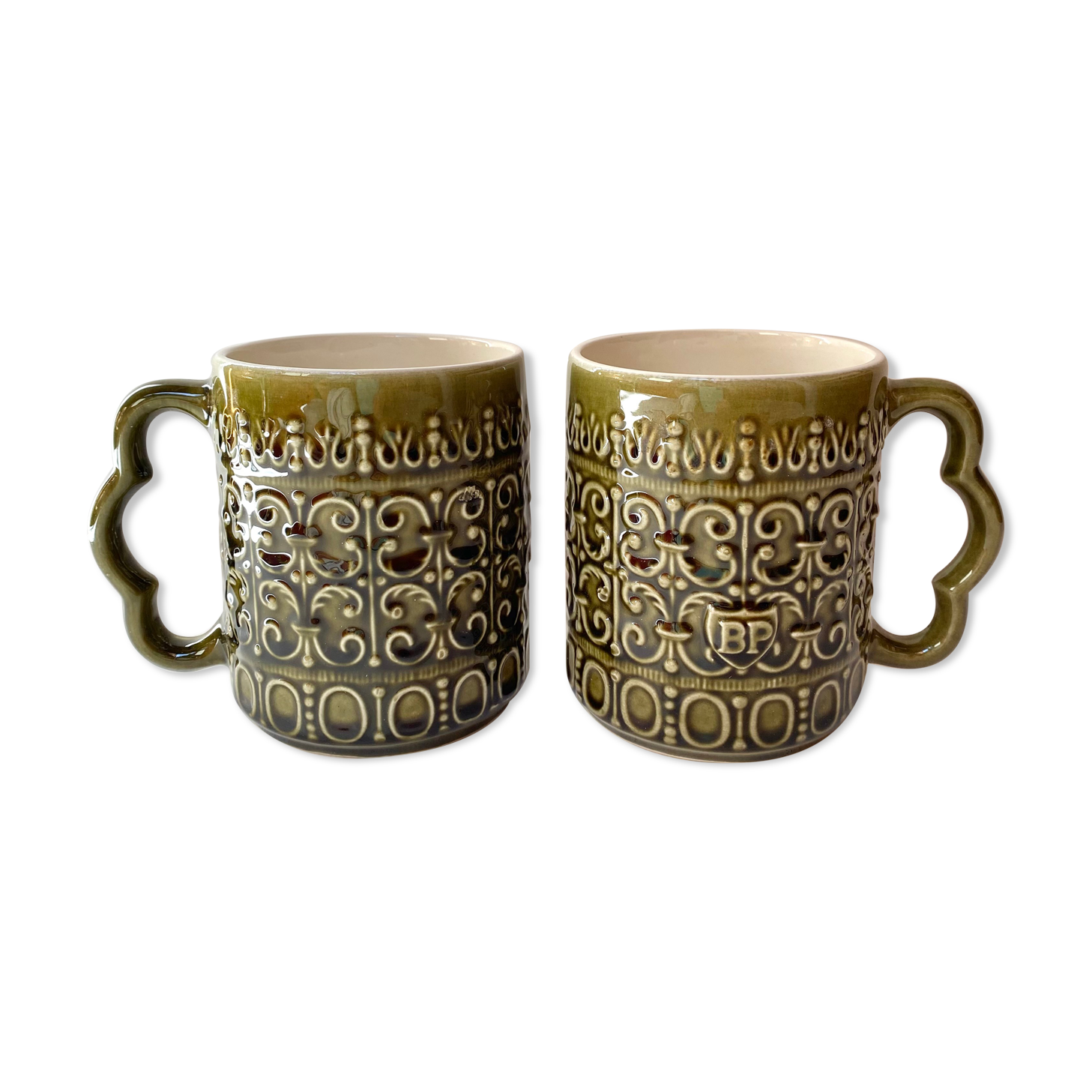 Vintage advertising Mugs cups