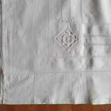 El monogrammed sheet with Venice days