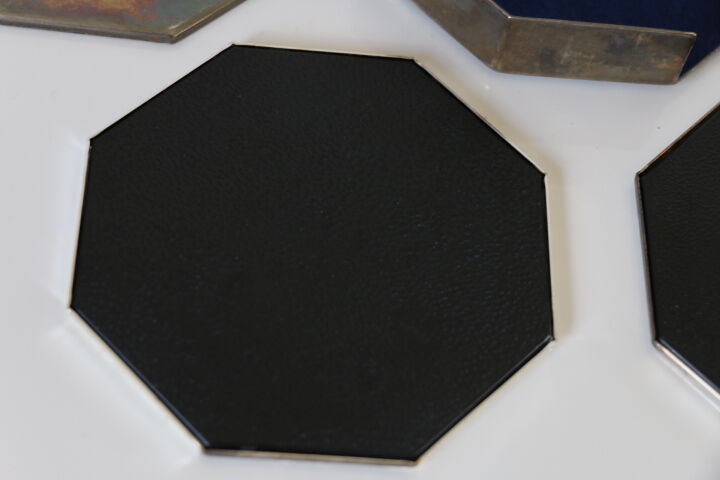 6 metal coasters and art deco mirror