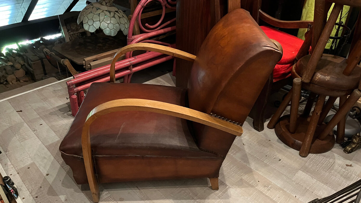 Fauteuil  club en cuir art deco