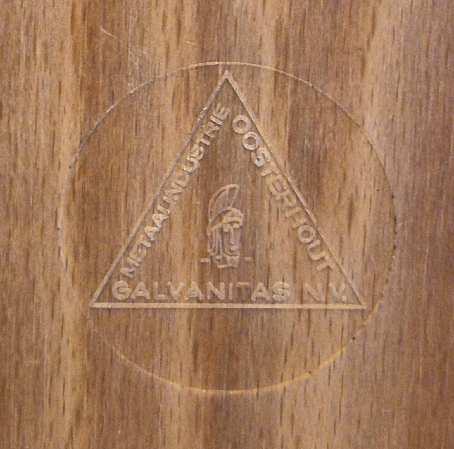 3 chaises Galvanitas S16 Black