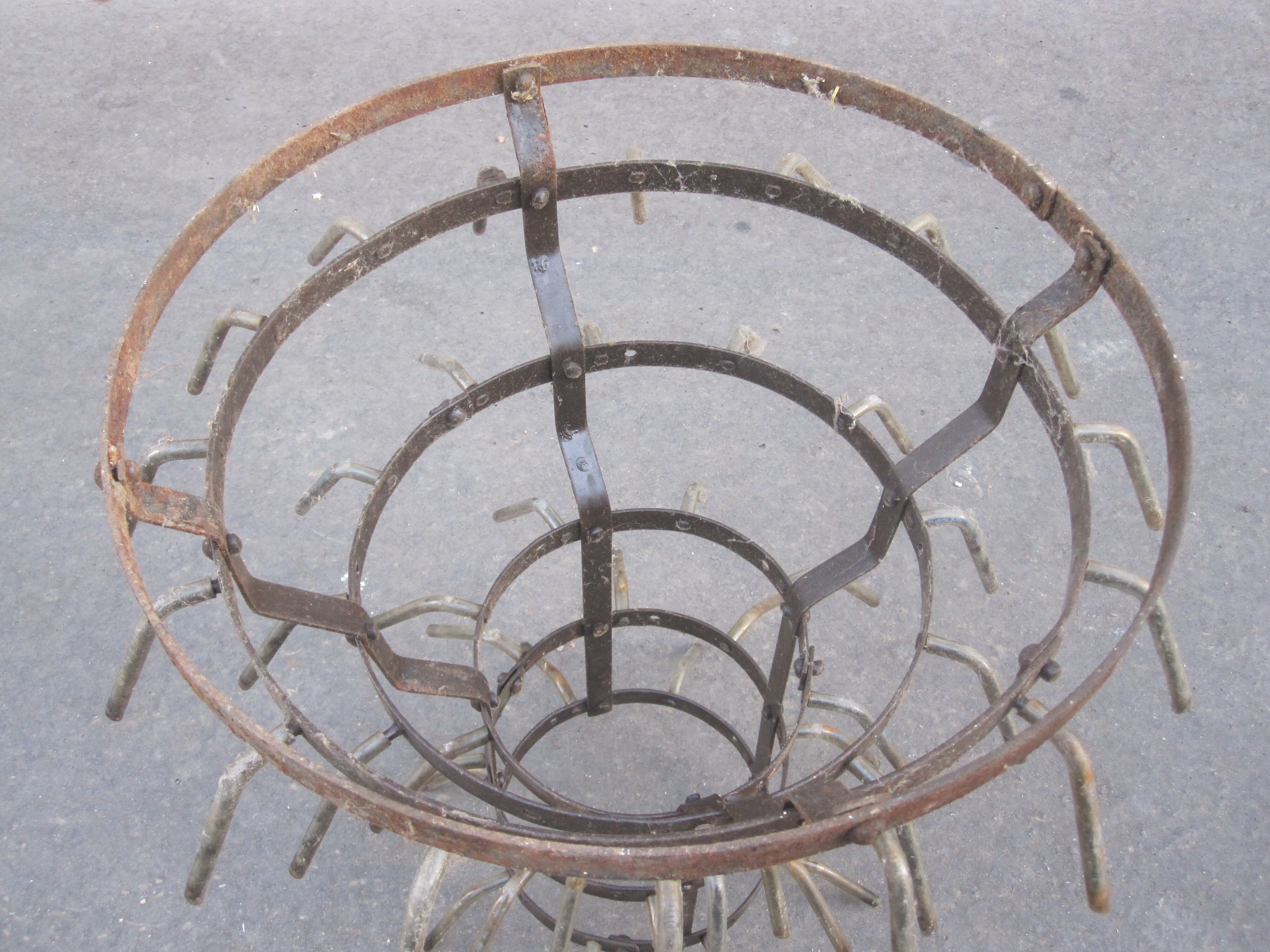 Bottle holder hedgehog