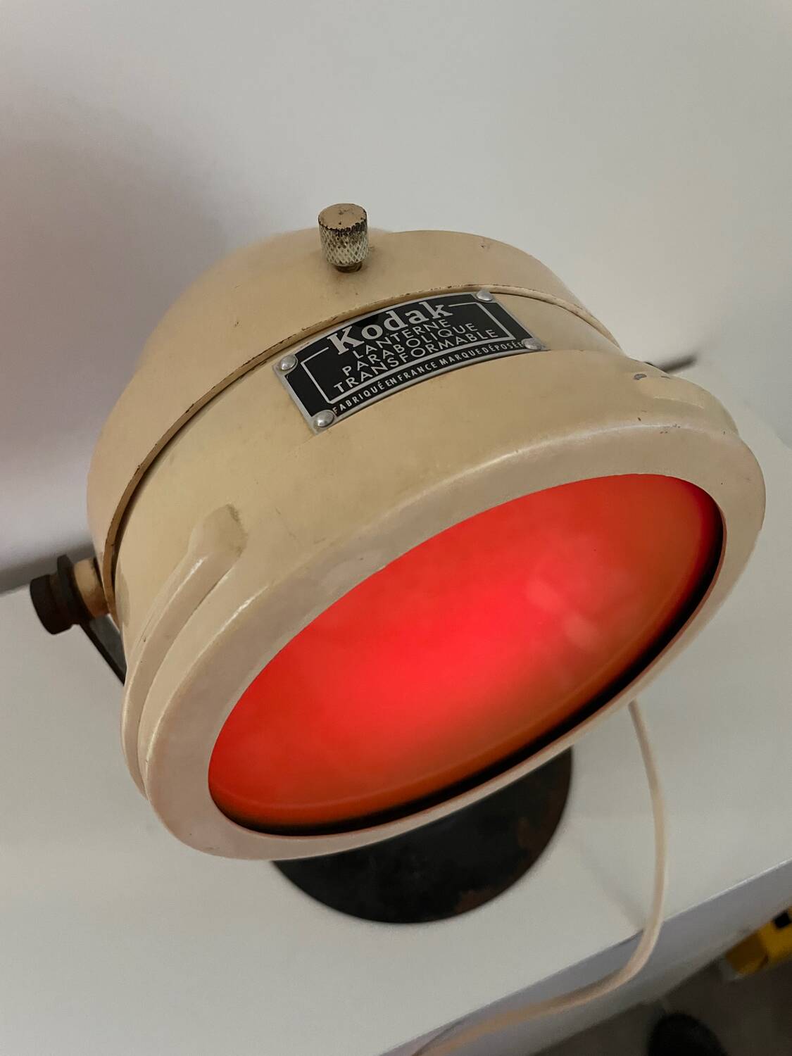 Lampe De Laboratoire Kodak Type Lanterne, Filtre Rouge-brun - Éclairage Vintage