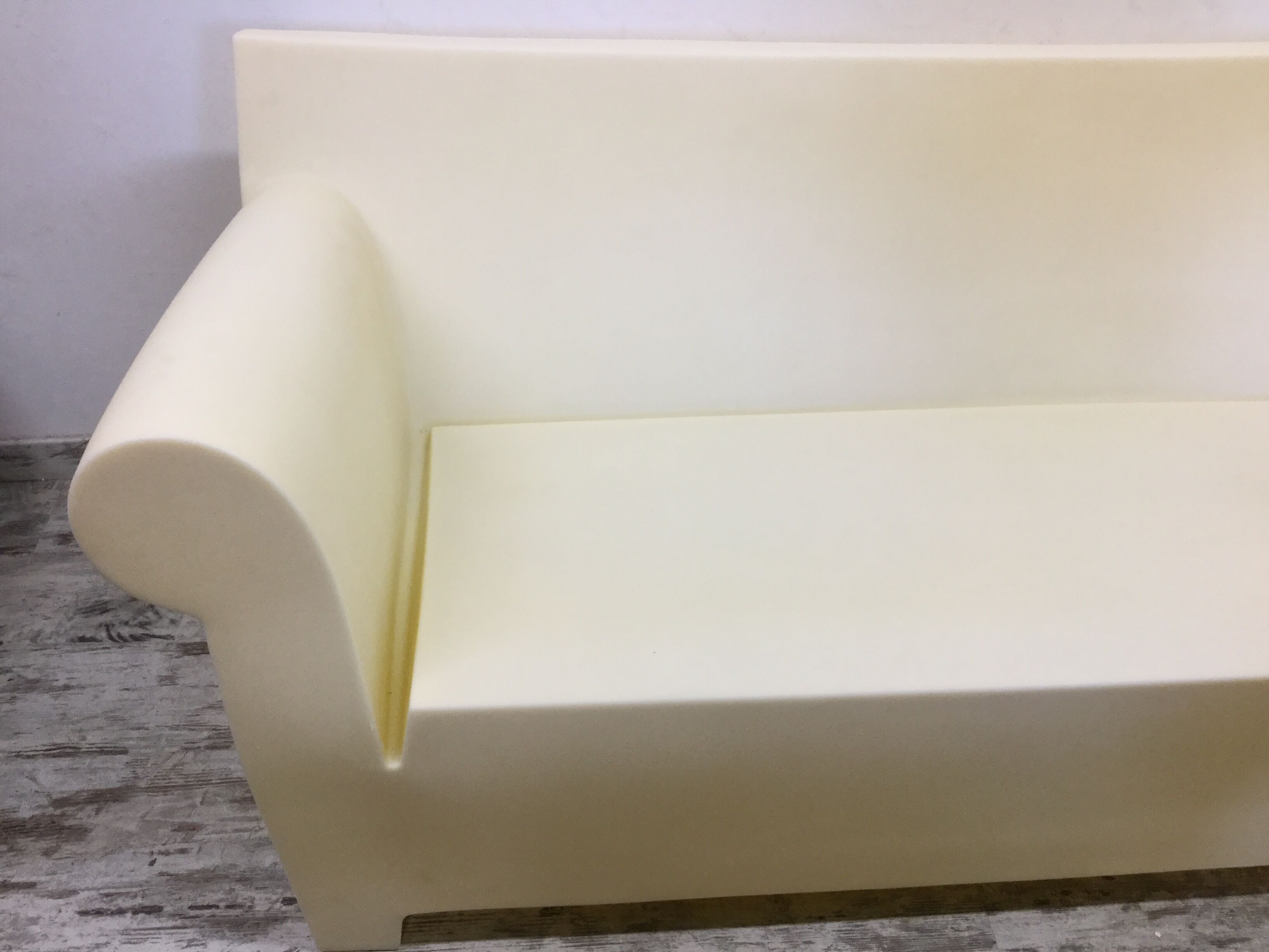 Banc extérieur kartell « sofa bubble club by starck »