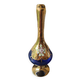 Carafe-shaped vase, Tre Fuochi, in blown Art/Murano glass. With enameled floral motifs in relief. High 30 cm