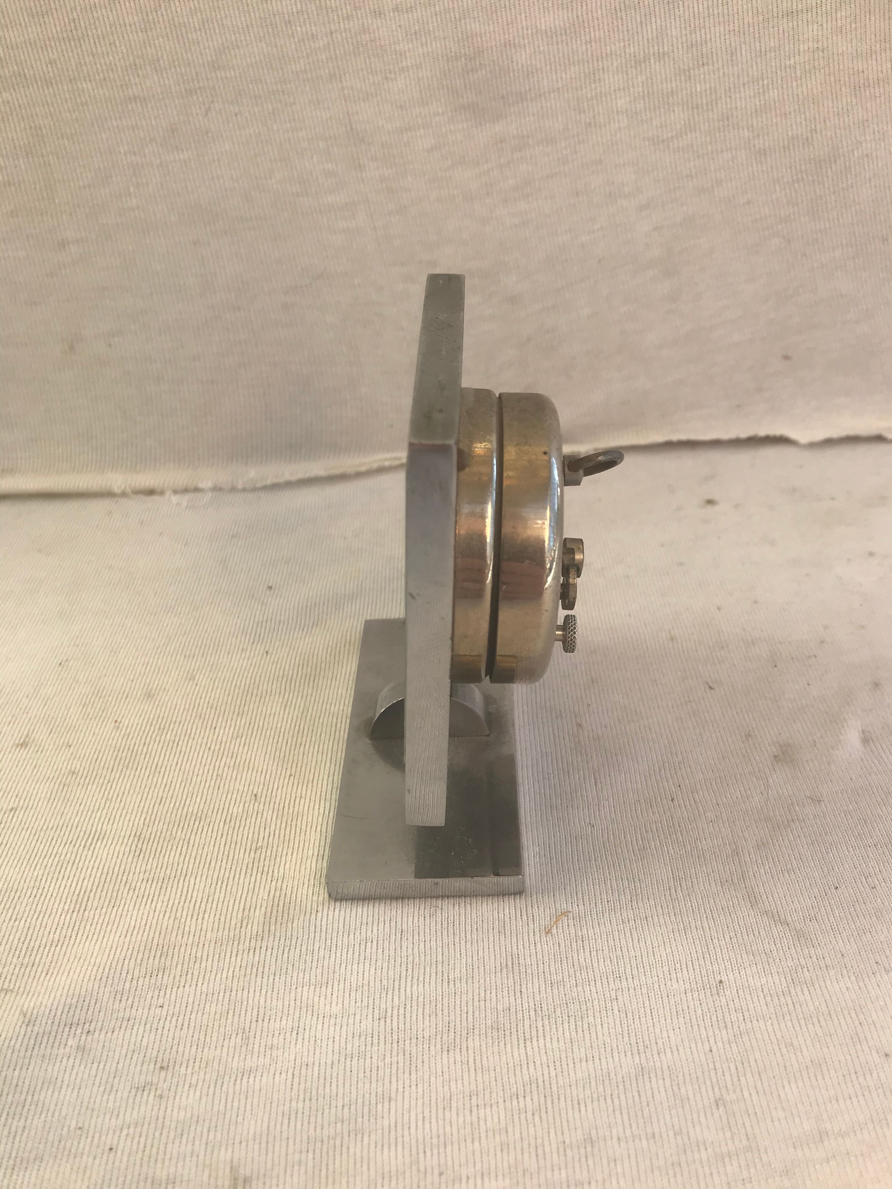 Former reveil square metal chrome vintage decoration