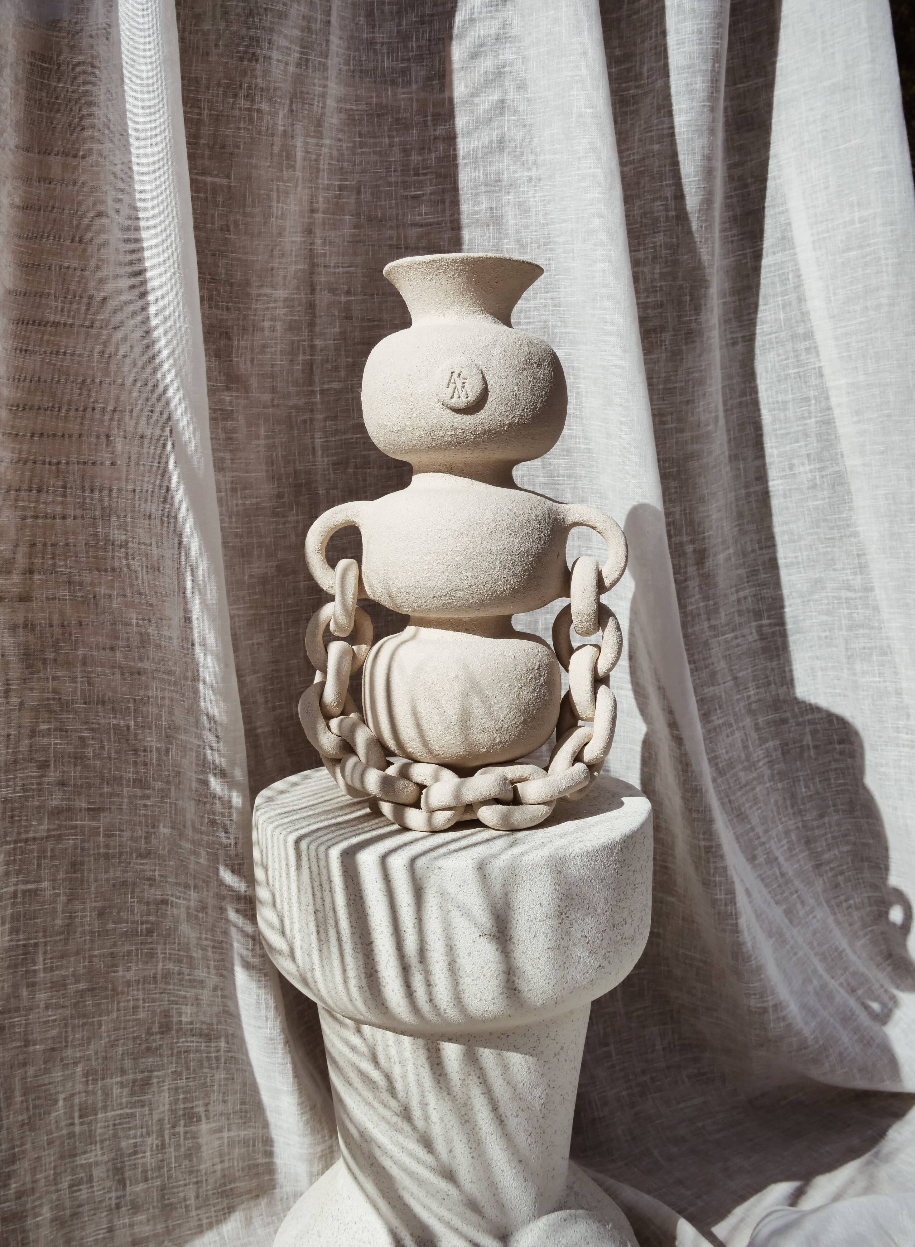 Vase olympe avec chaines