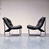 Une paire de fauteuils Pixi des années 1980 conçues par Gillis Lundgren pou
