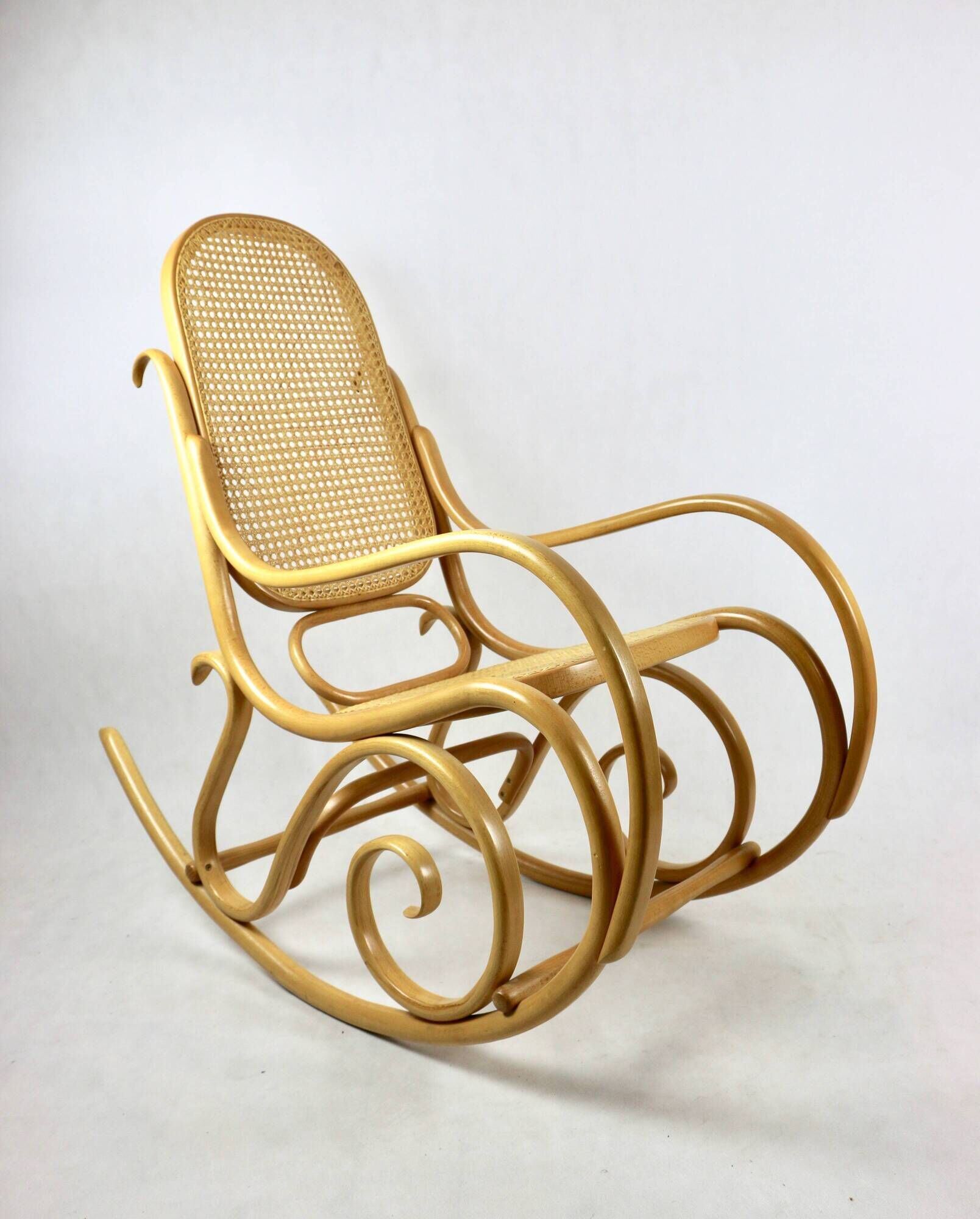 Rocking Chair Vintage en Bois Naturel, rapia naturel