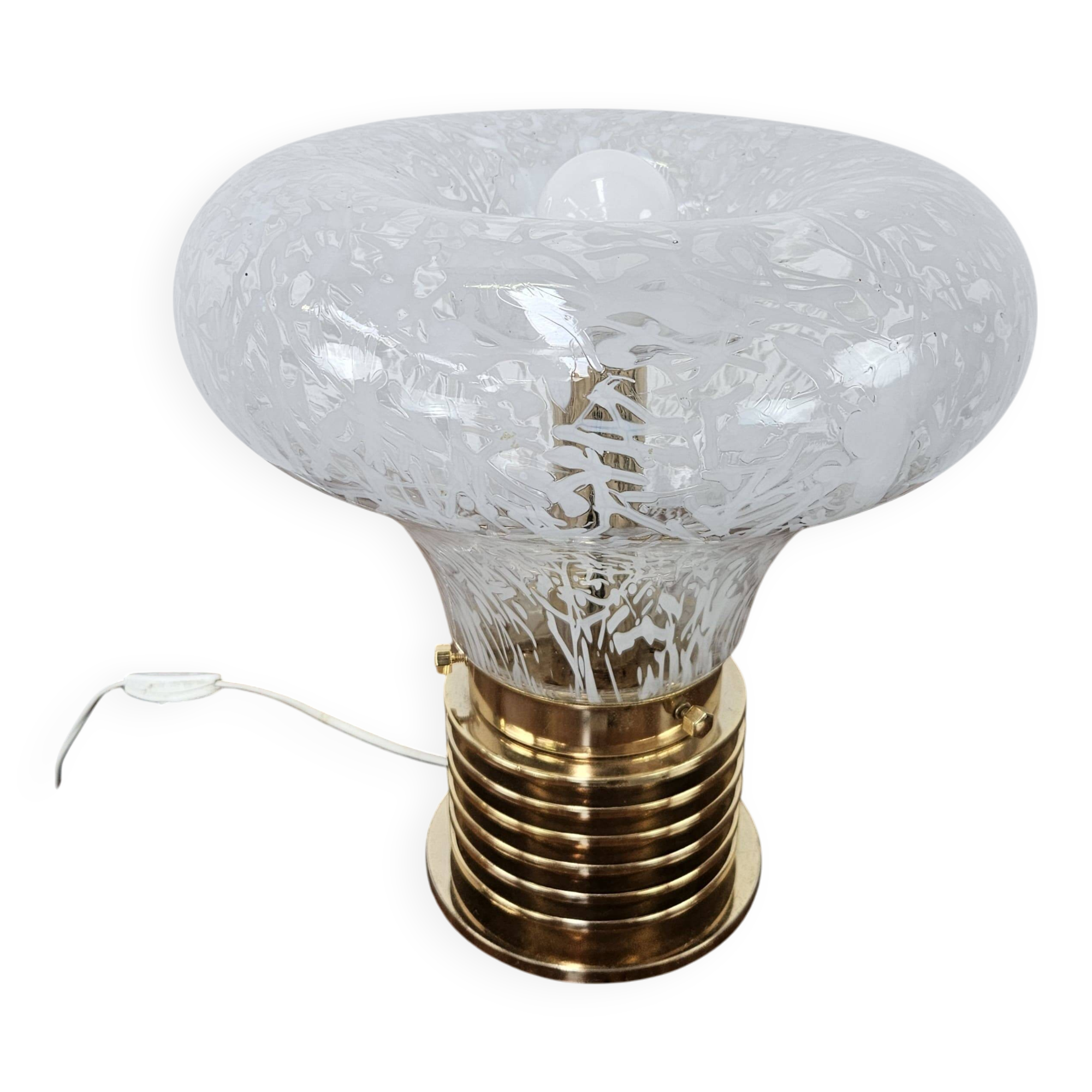 1970s table lamp in worked glass and gold metal
