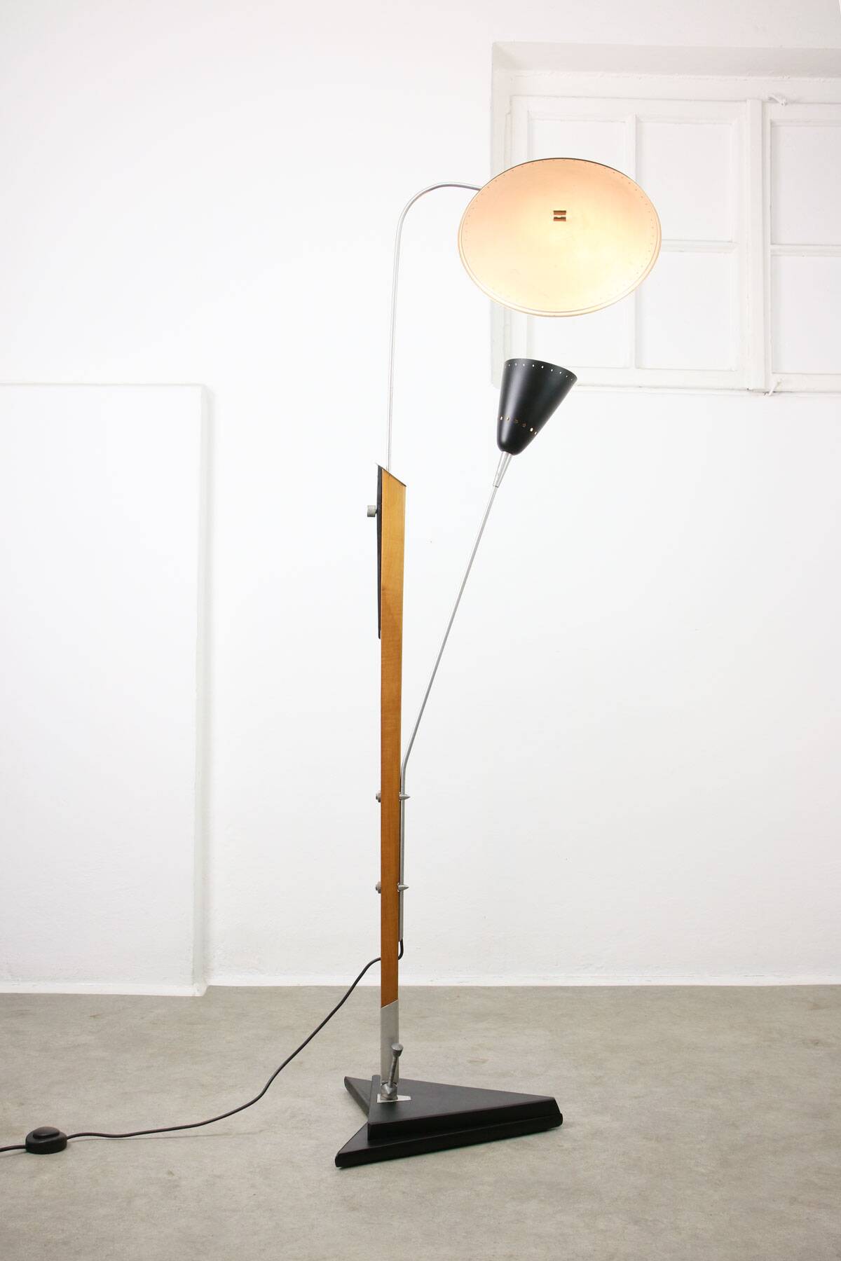 Mid-century italian aluminum & wood floor lamp with reflector