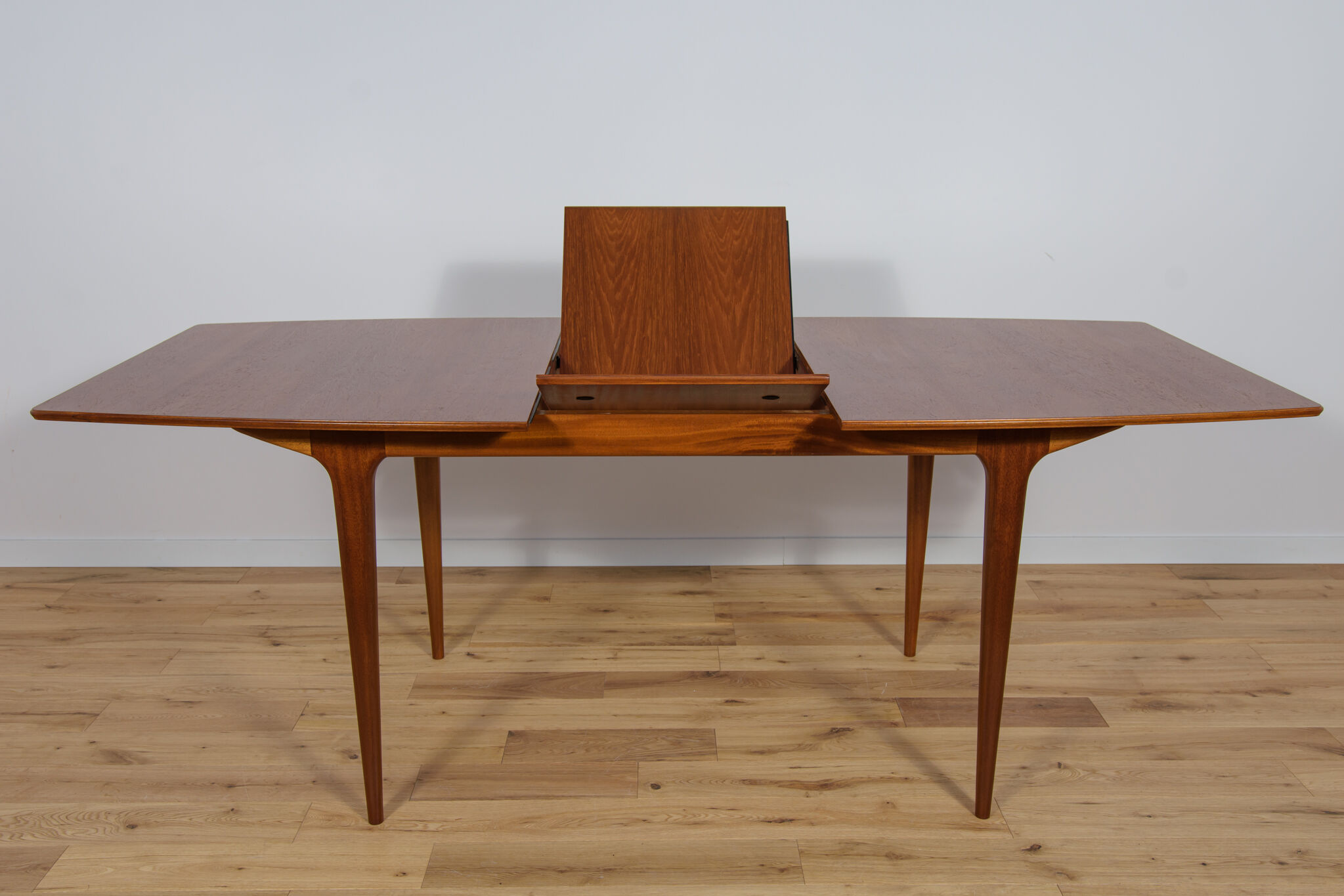 Mid-century teak extendable dining table from Mcintosh, 1960s