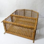 étagère en rotin