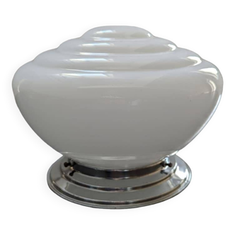 Plafonnier "skyscraper" en opaline blanche, Art Déco 1930