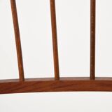 Two elegant Werkstätte Hagenauer M006 chairs by Julius Jirasek, Austria, 1930.