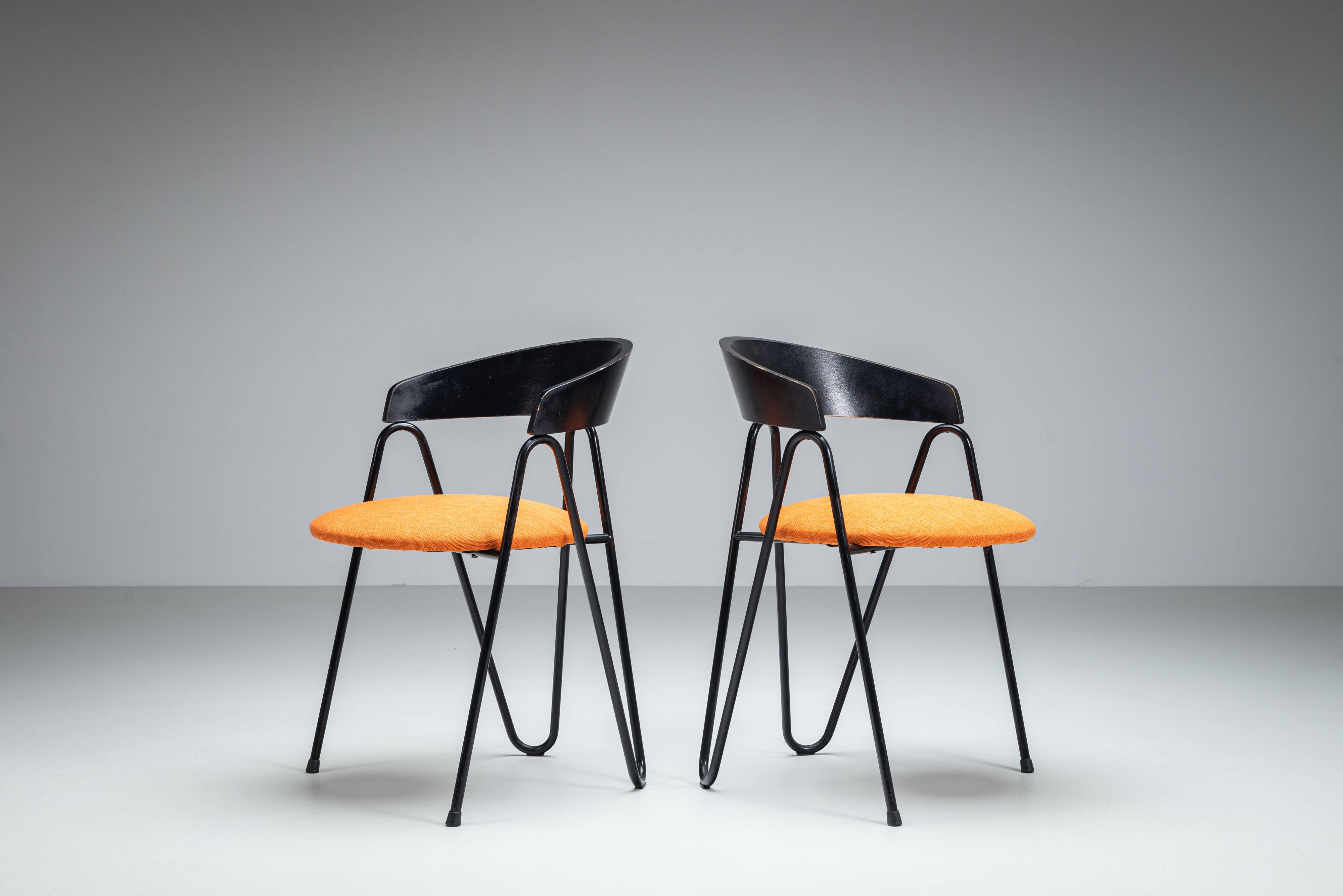 Pair of Memphis style chairs