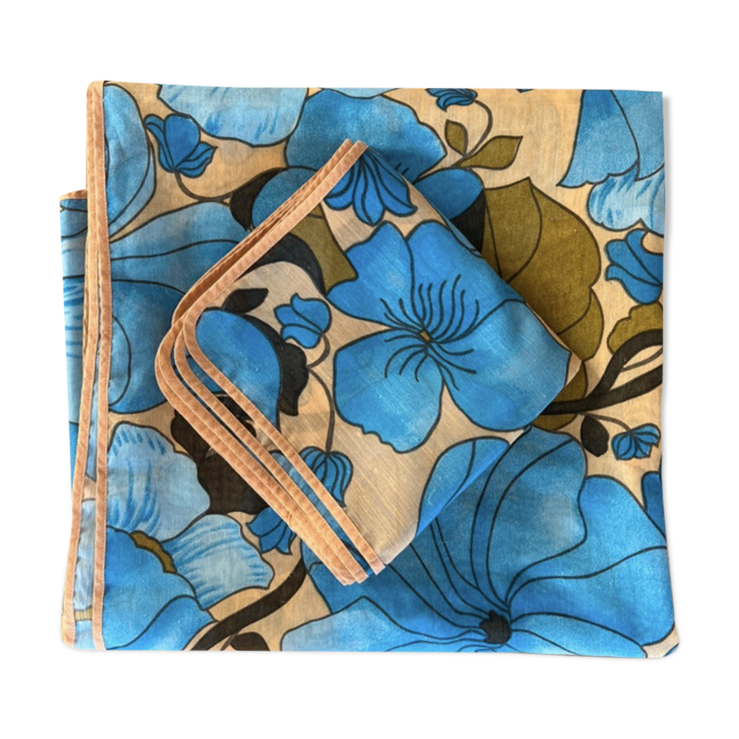 Tablecloth and towels